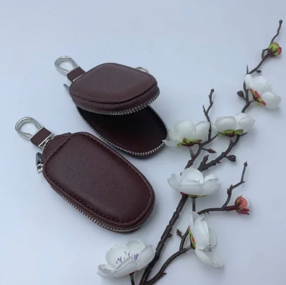 Monogram Keychain Leather - Porta Llaves de Coche de Cuero
