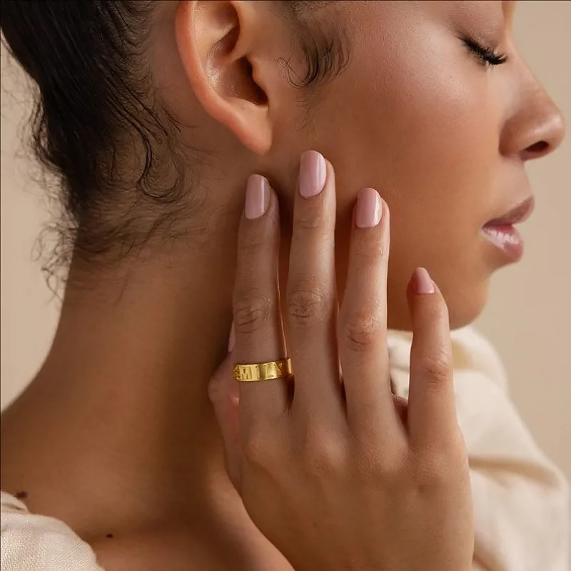Anillo con nombre personalizad - Initial Ring Custom reseña y precio