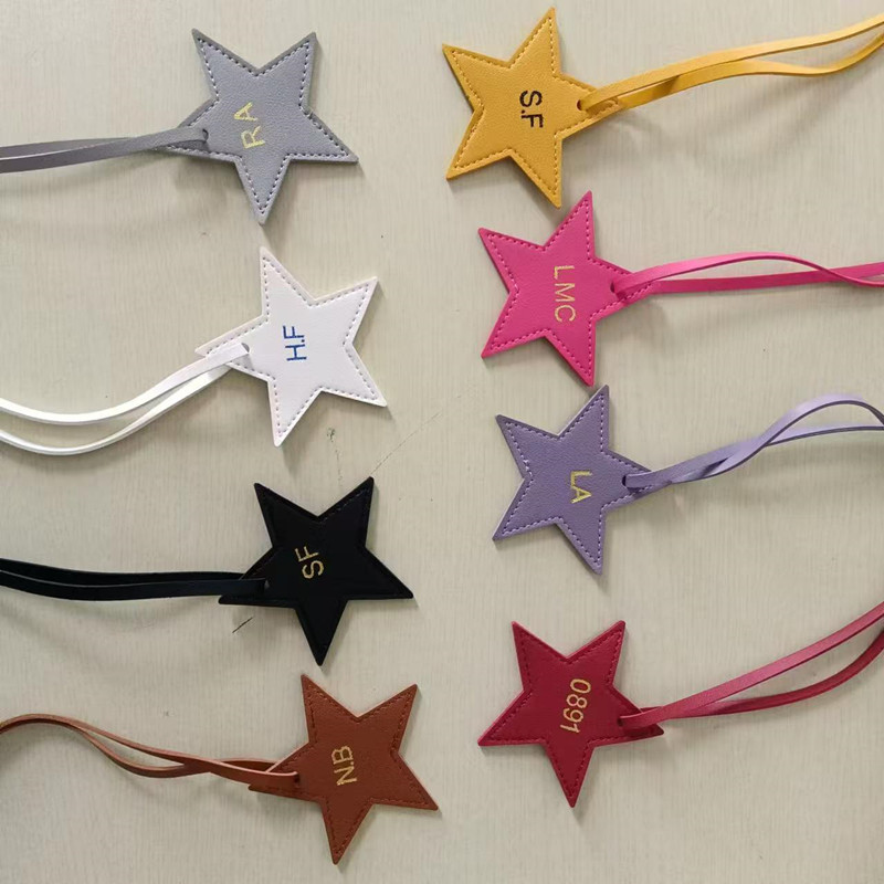 Inicio gratis estrella de cinc - Monogram Keychain Leather reseña y precio